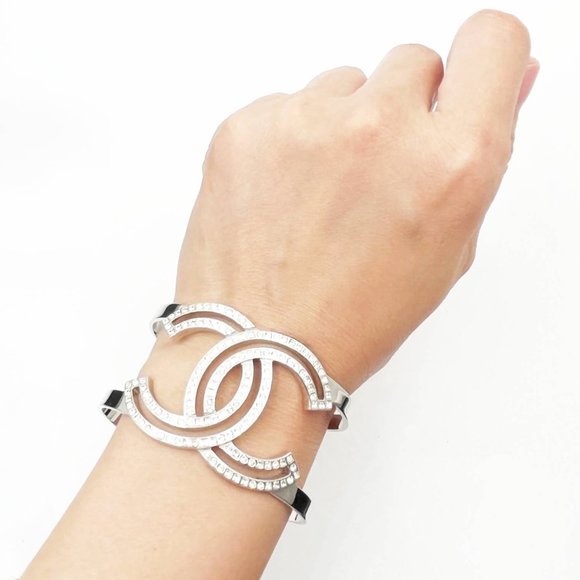 Chanel Classic Silver CC Square Round Crystal Cutout Double Cuff Bracelet - Picture 3 of 4